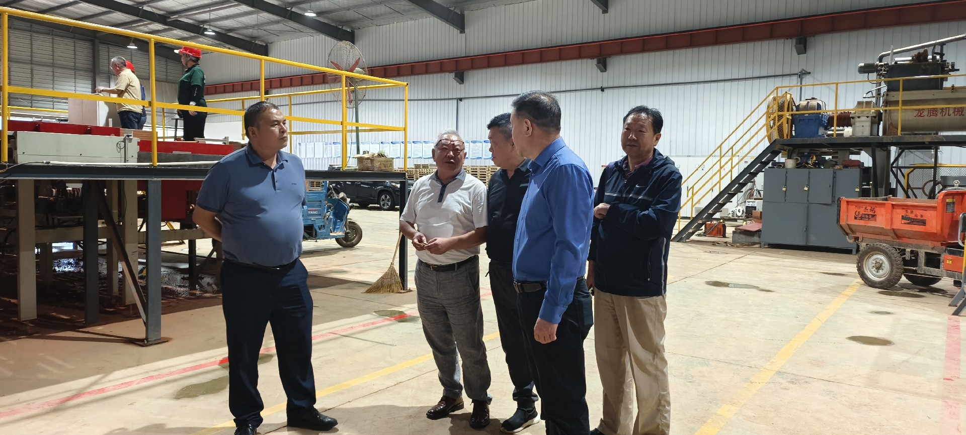 协会副会长苏同飞调研保温材料生产企业