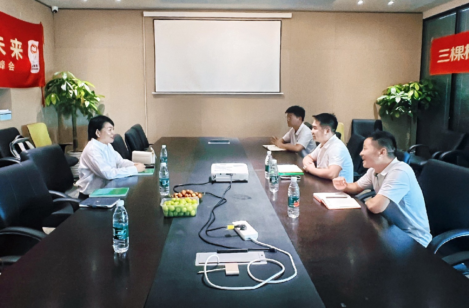 协会秘书处走访会员单位—三棵树涂料股份有限公司合肥办事处