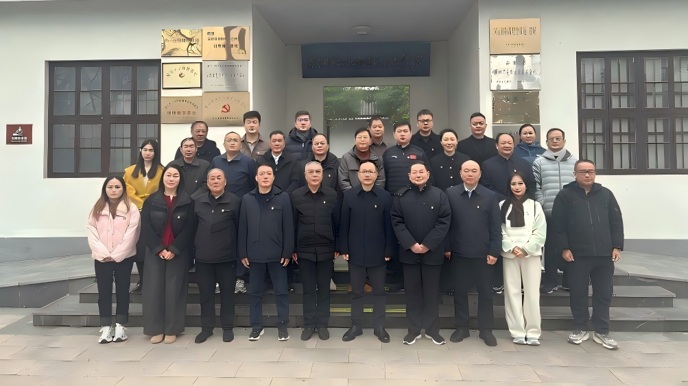 【党建引领聚合力 深入乡村促振兴】协会赴庐江参加省工商联“消费助农助力乡村振兴” 主题党日活动